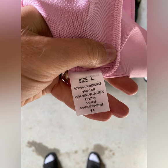 Dress - Picture 7 of 7